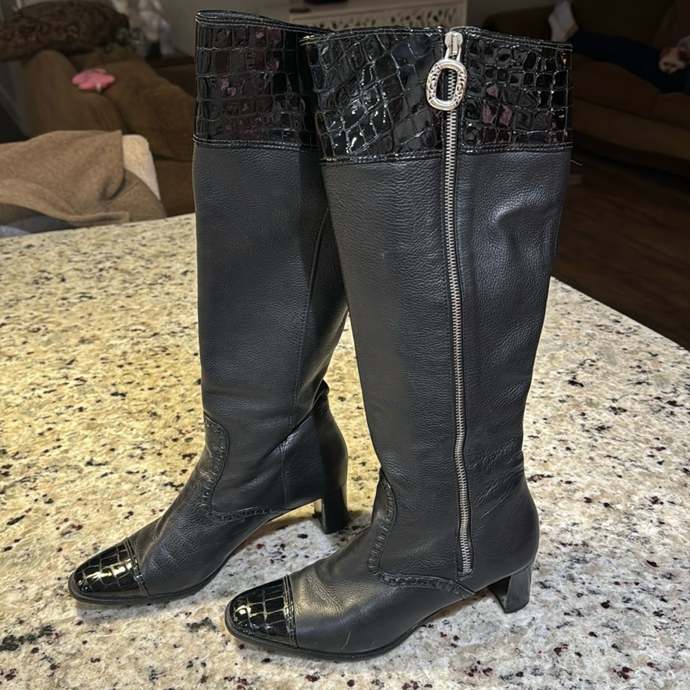 Brighton boots like new